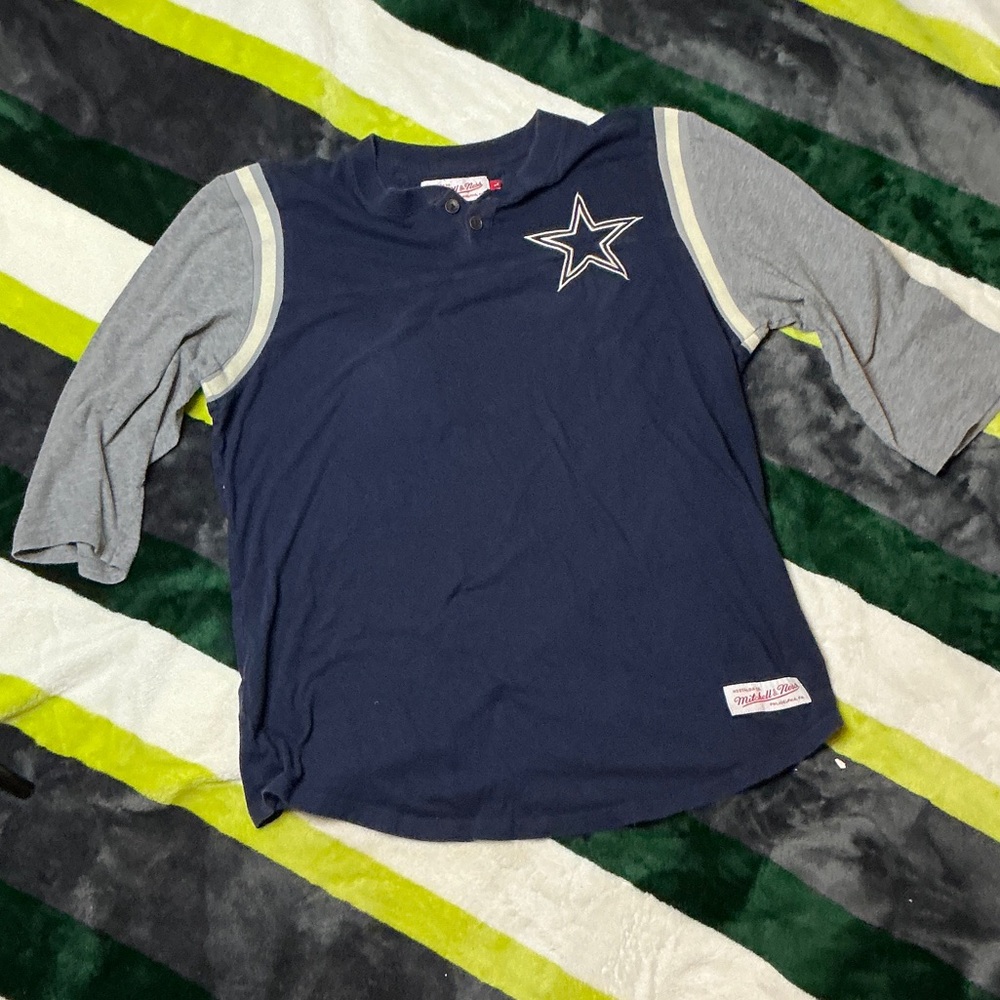 MITCHELL &NESS Throwback Women’s Navy and Gray Star Logo Shirt Size L